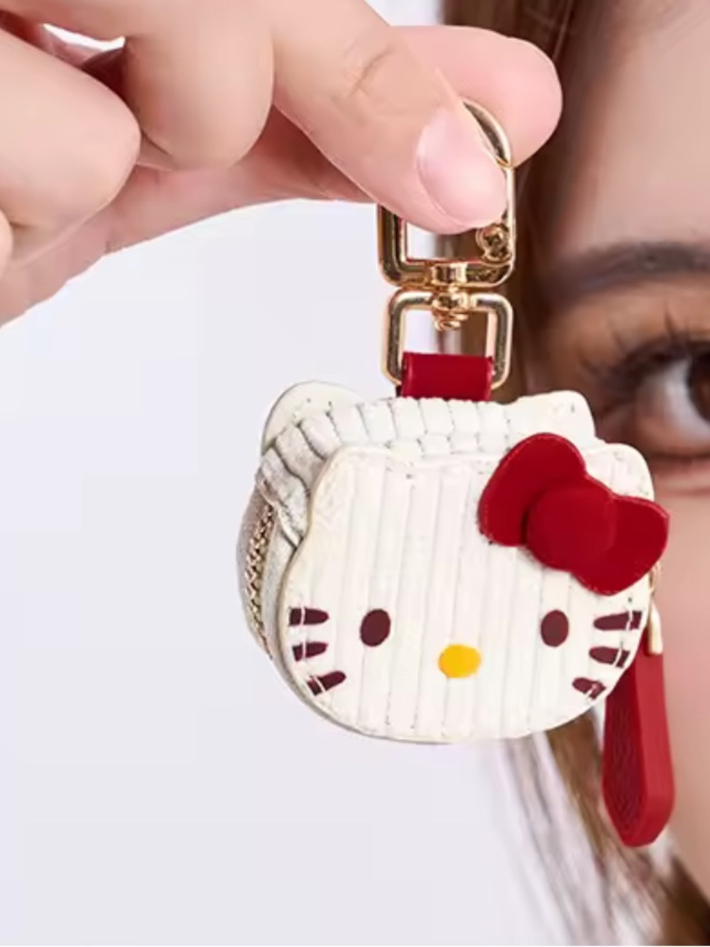Hello Kitty White and Red Coin Pouch Keychain